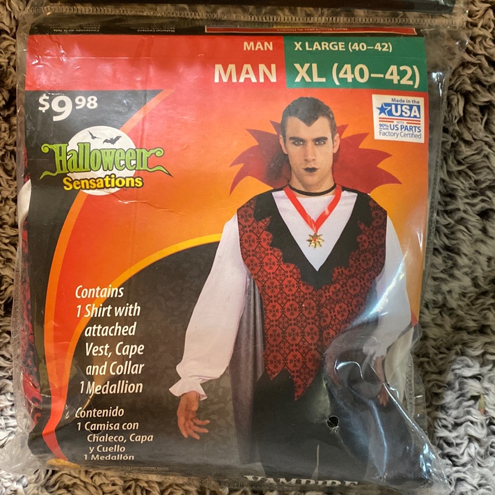 NWT Vampire mens XL (40-42)